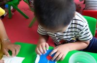 Chậm nói có phải biểu hiện của tự kỷ