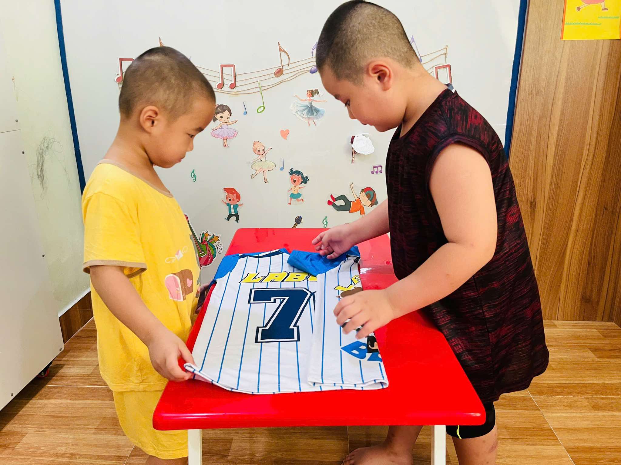 Trẻ chậm nói có phải là dấu hiệu của tự kỷ không?