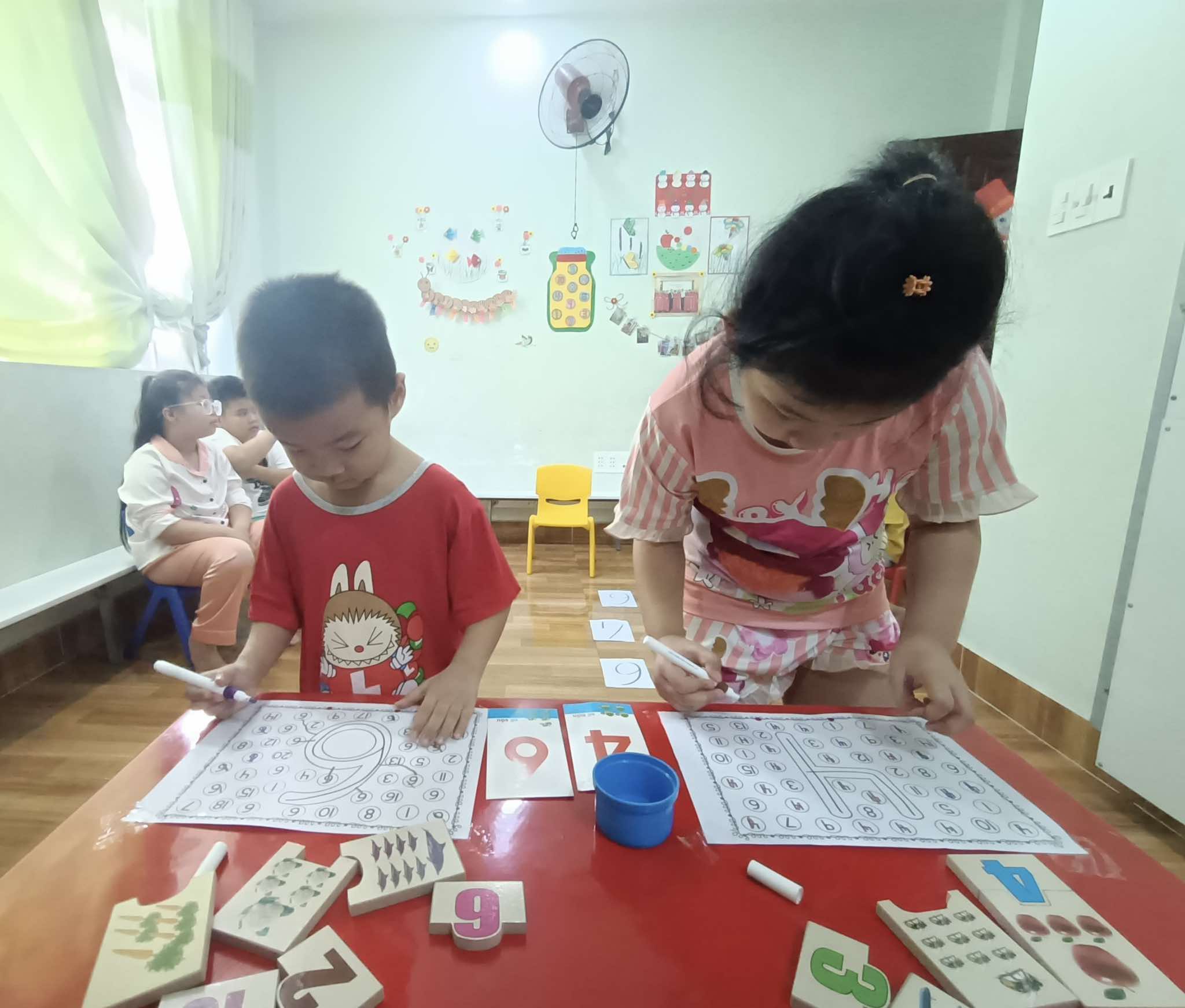 Những sai lầm của phụ huynh khi dạy trẻ chậm nói