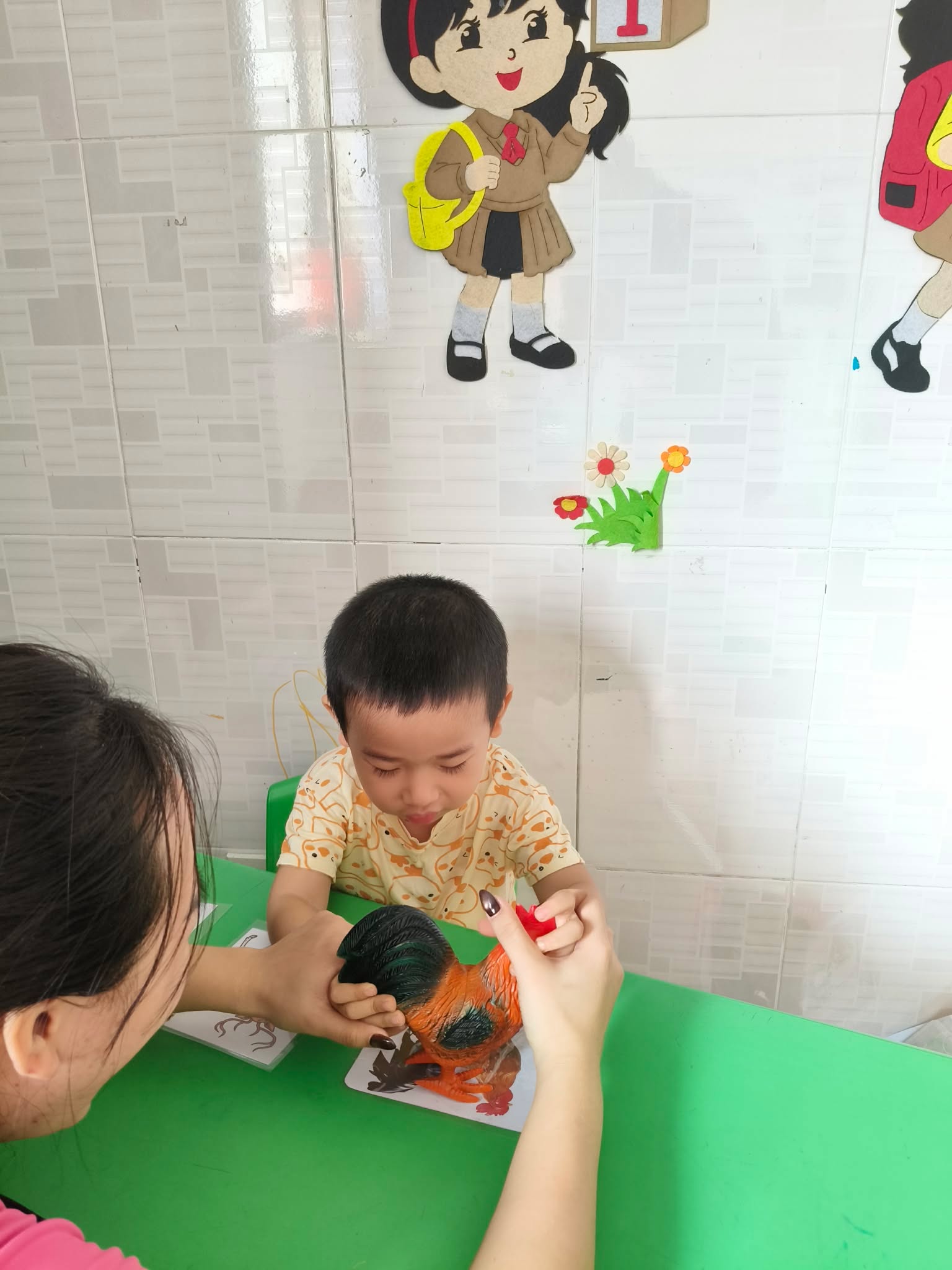 Trẻ 2 tuổi chưa biết nói có sao không? Phụ huynh nên hiểu đúng để không lo sai hoặc chậm trễ
